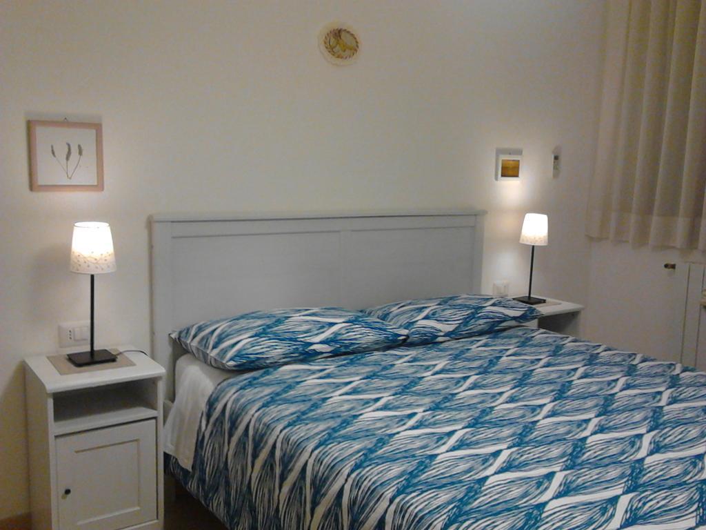 Bed And Breakfast Catherina ปอนซาคโค ภายนอก รูปภาพ