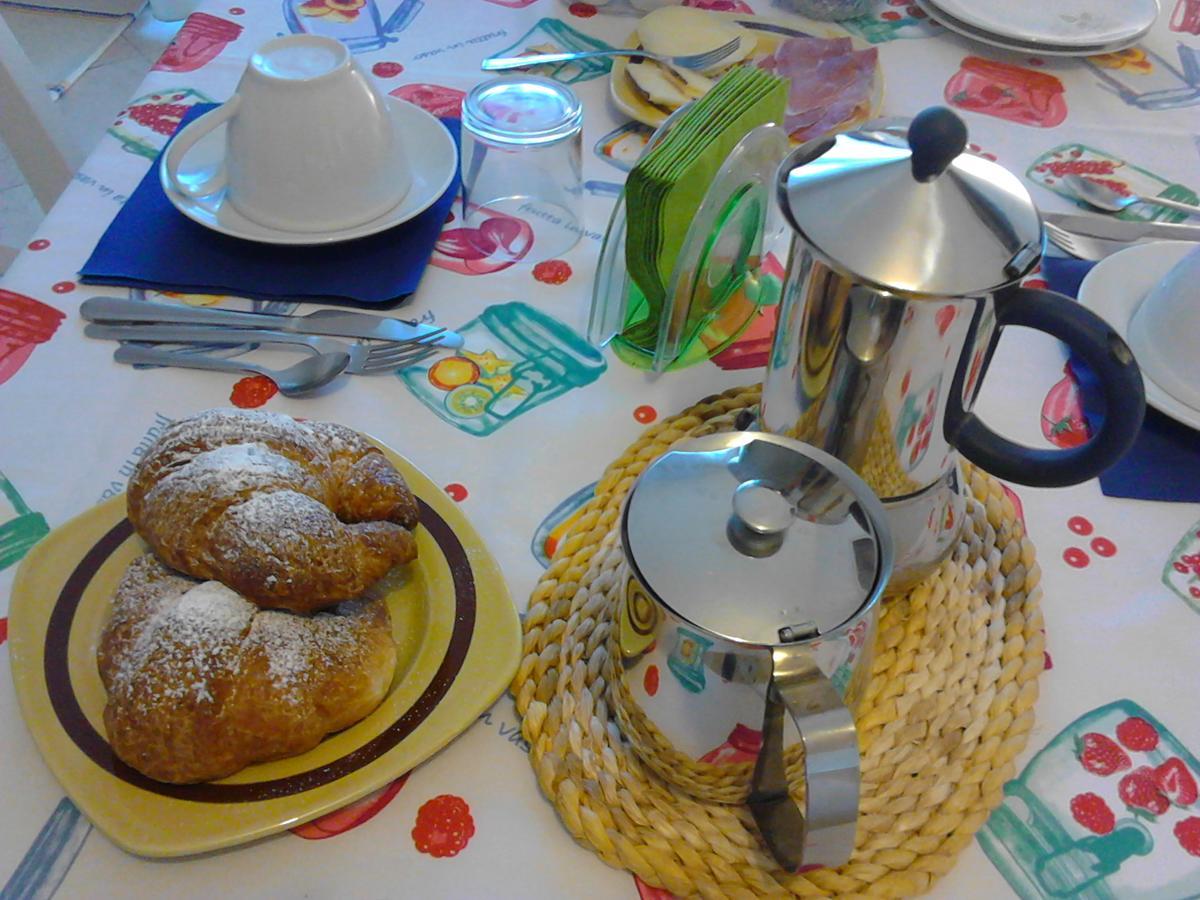 Bed And Breakfast Catherina ปอนซาคโค ภายนอก รูปภาพ